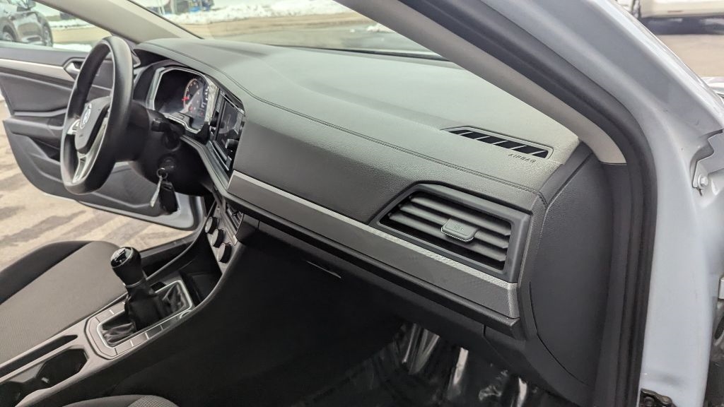 Volkswagen Jetta 1.4T S 6M 2019