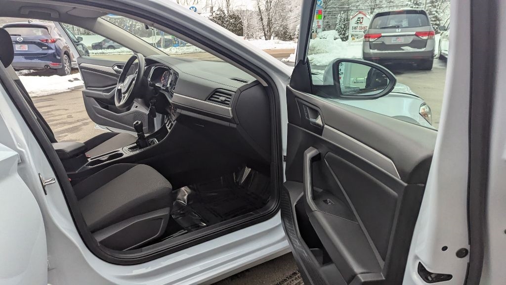 Volkswagen Jetta 1.4T S 6M 2019