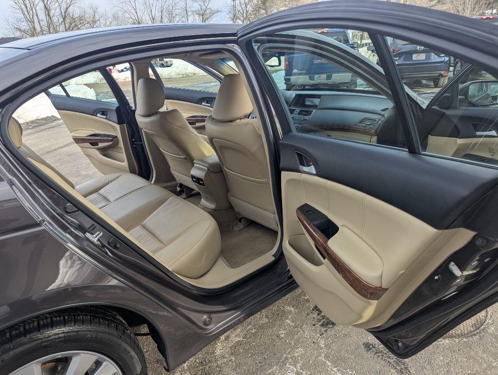 Honda Accord EX-L Sedan AT 2012