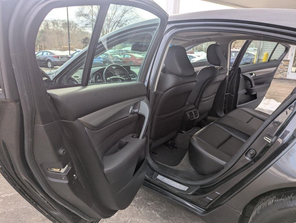 Acura TL 6-Speed AT 2013