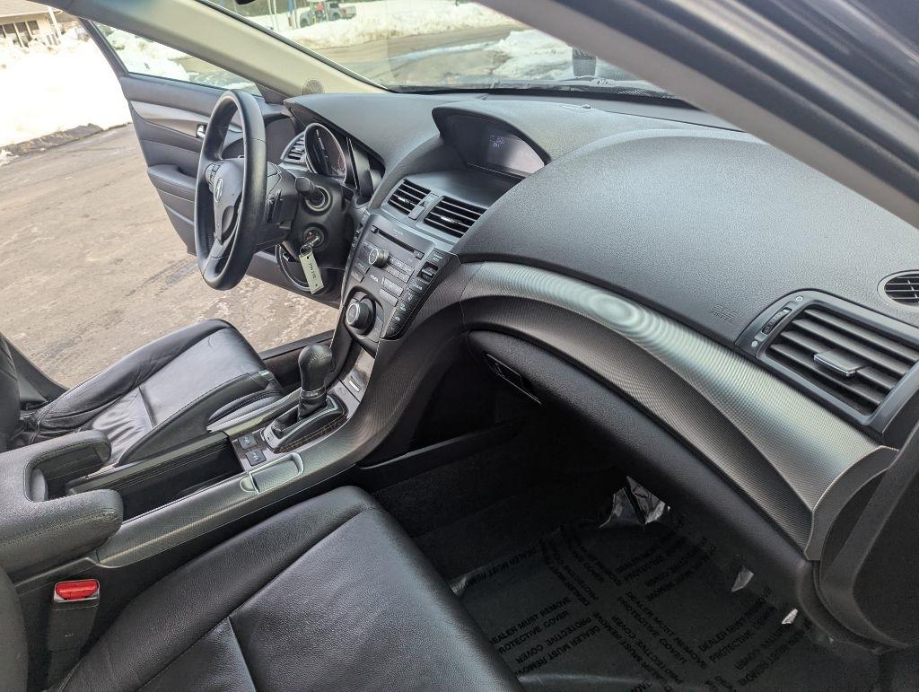 Acura TL 6-Speed AT 2013