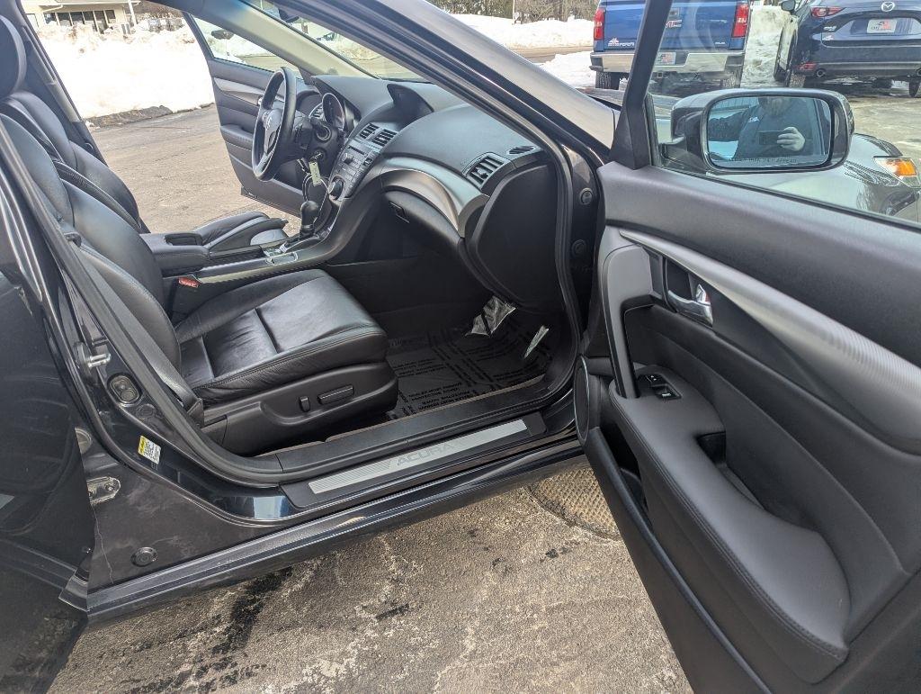 Acura TL 6-Speed AT 2013