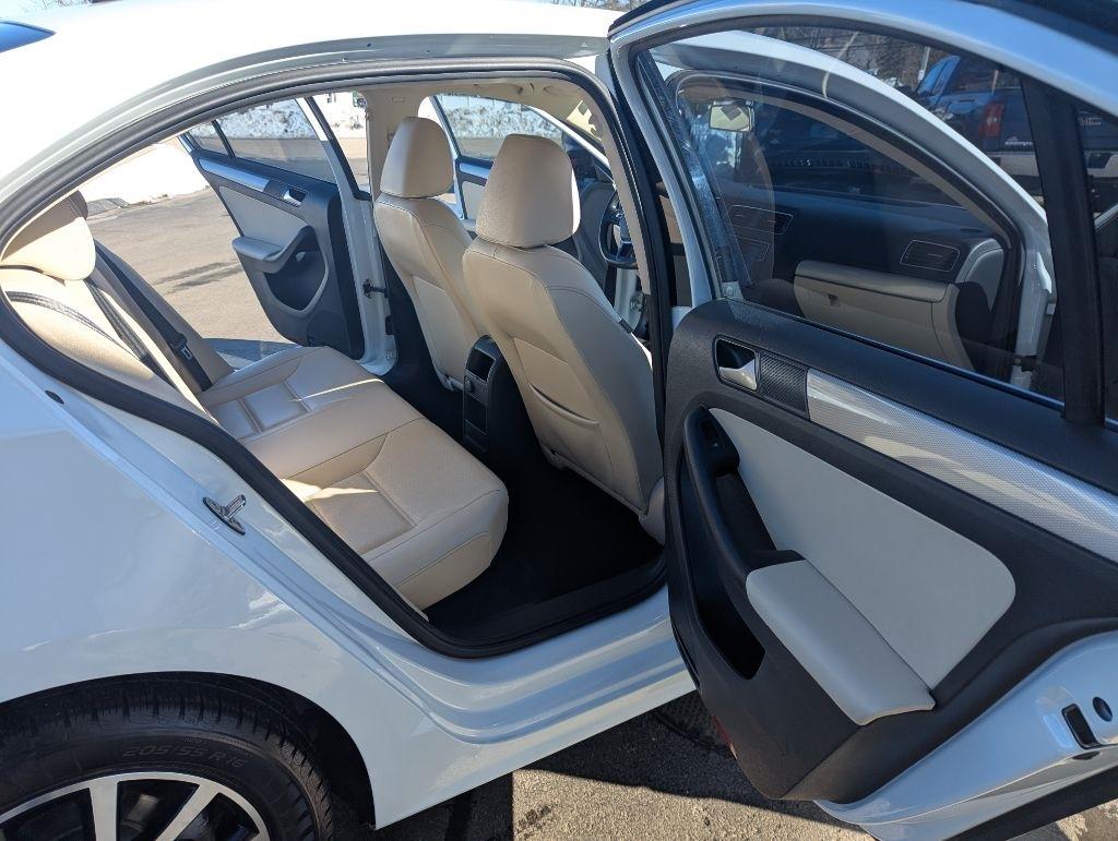 Volkswagen Jetta 1.4T SE 6A 2018