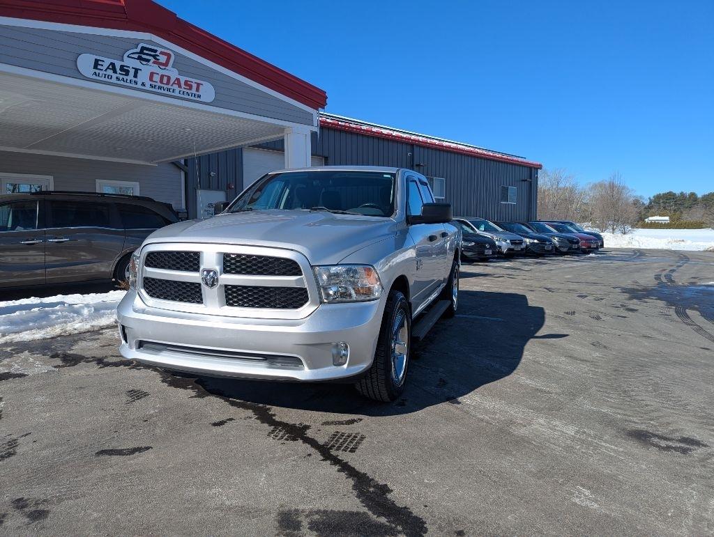 RAM 1500 Tradesman Quad Cab 4WD 2017