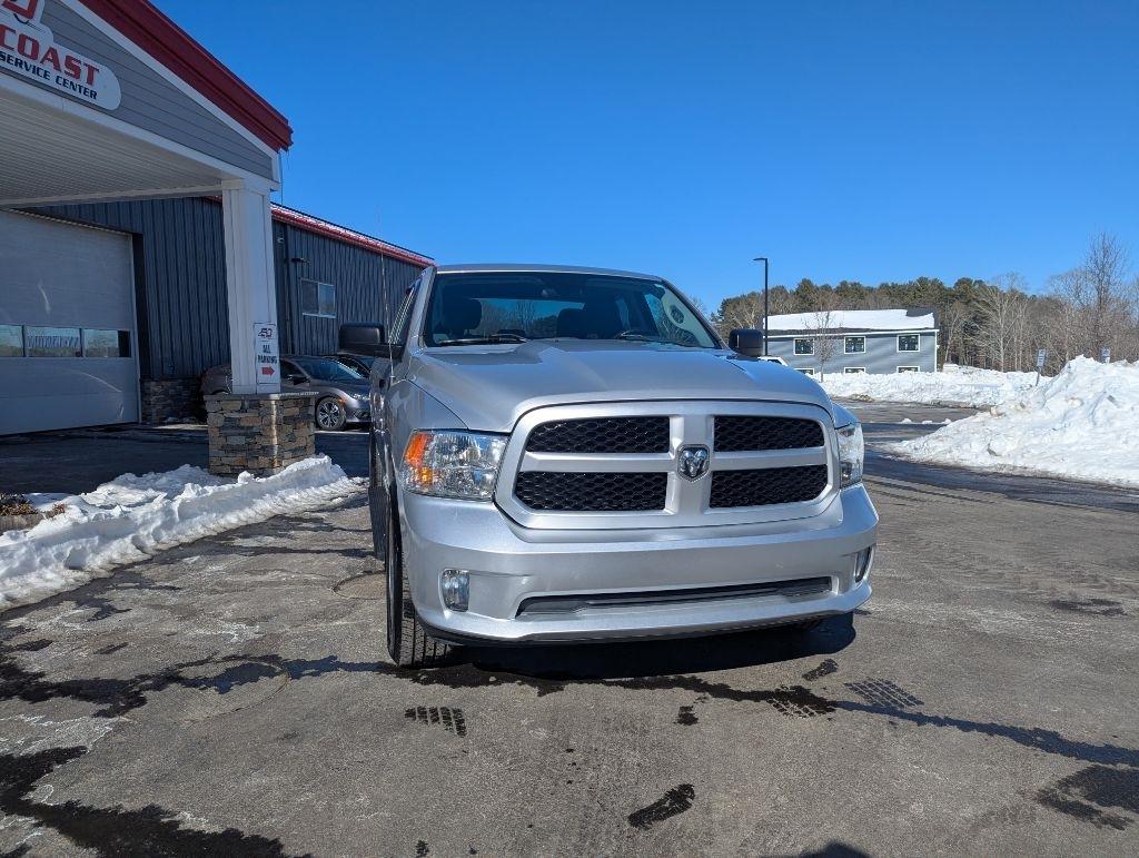 RAM 1500 Tradesman Quad Cab 4WD 2017