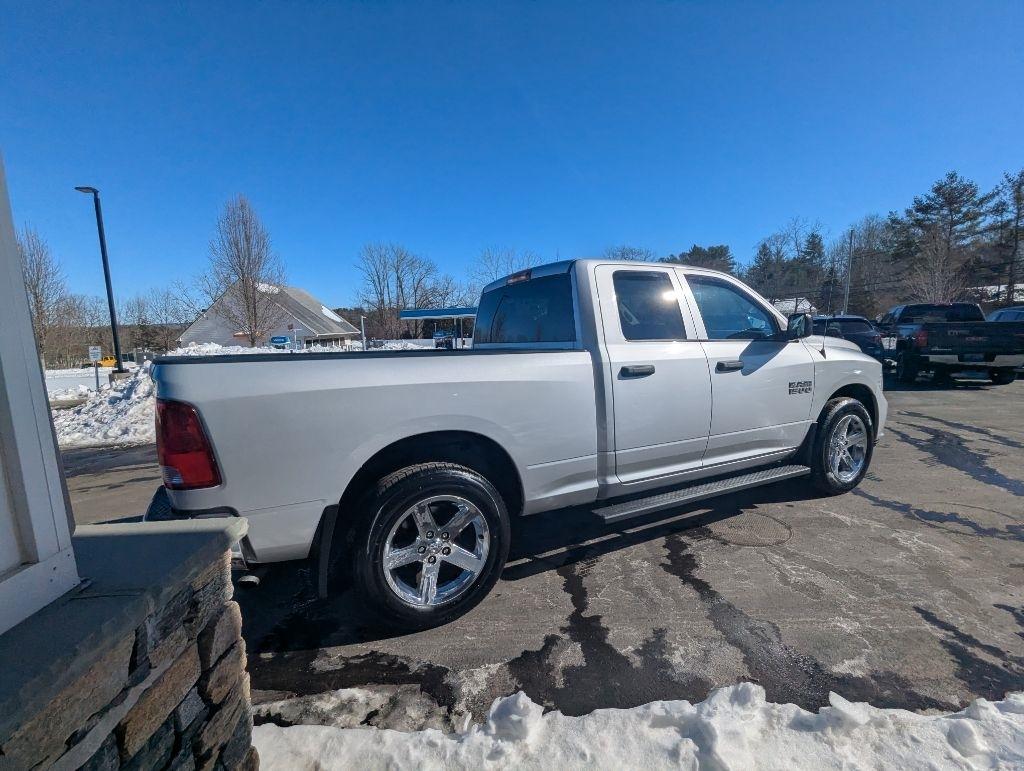 RAM 1500 Tradesman Quad Cab 4WD 2017