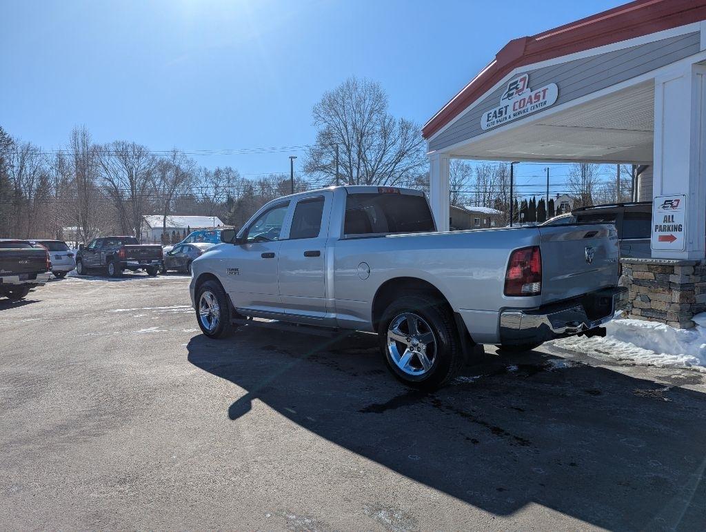 RAM 1500 Tradesman Quad Cab 4WD 2017