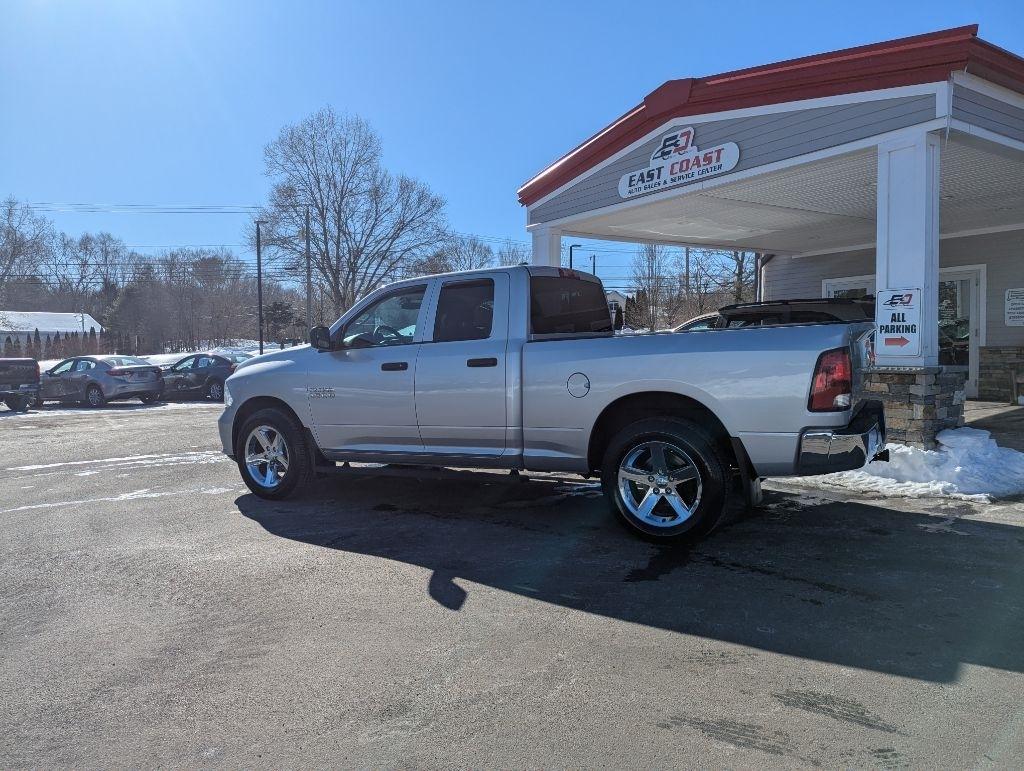 RAM 1500 Tradesman Quad Cab 4WD 2017