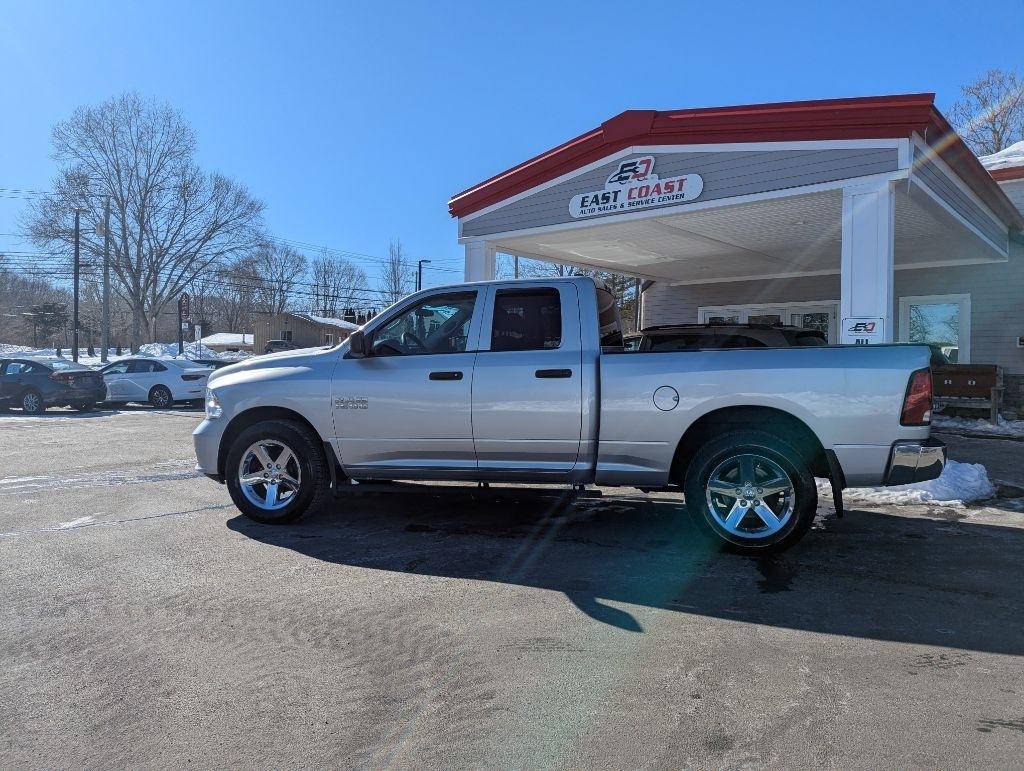 RAM 1500 Tradesman Quad Cab 4WD 2017