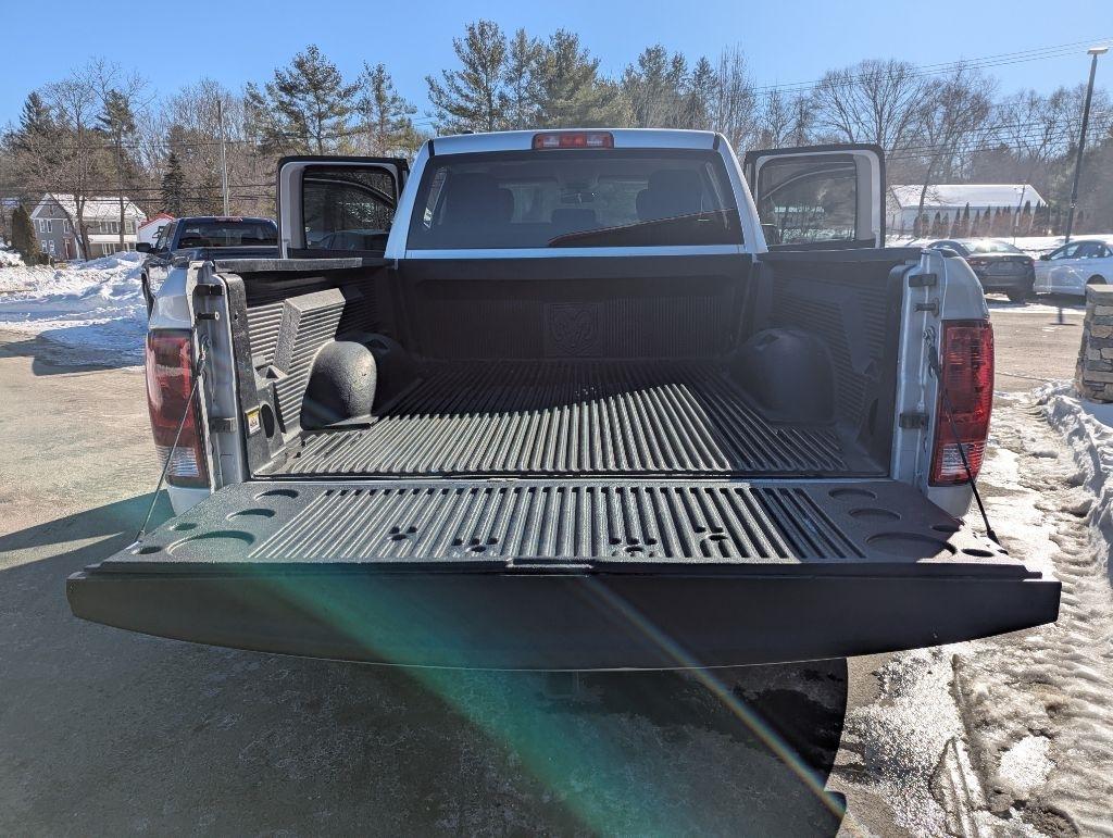 RAM 1500 Tradesman Quad Cab 4WD 2017