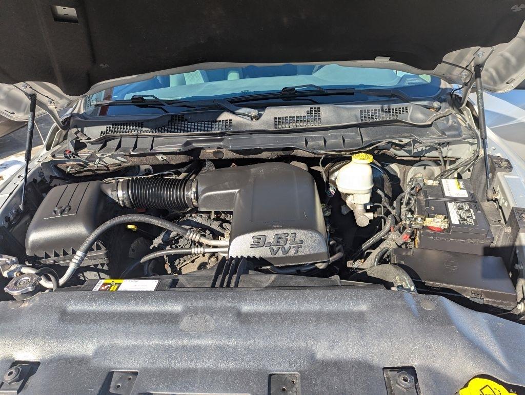 RAM 1500 Tradesman Quad Cab 4WD 2017