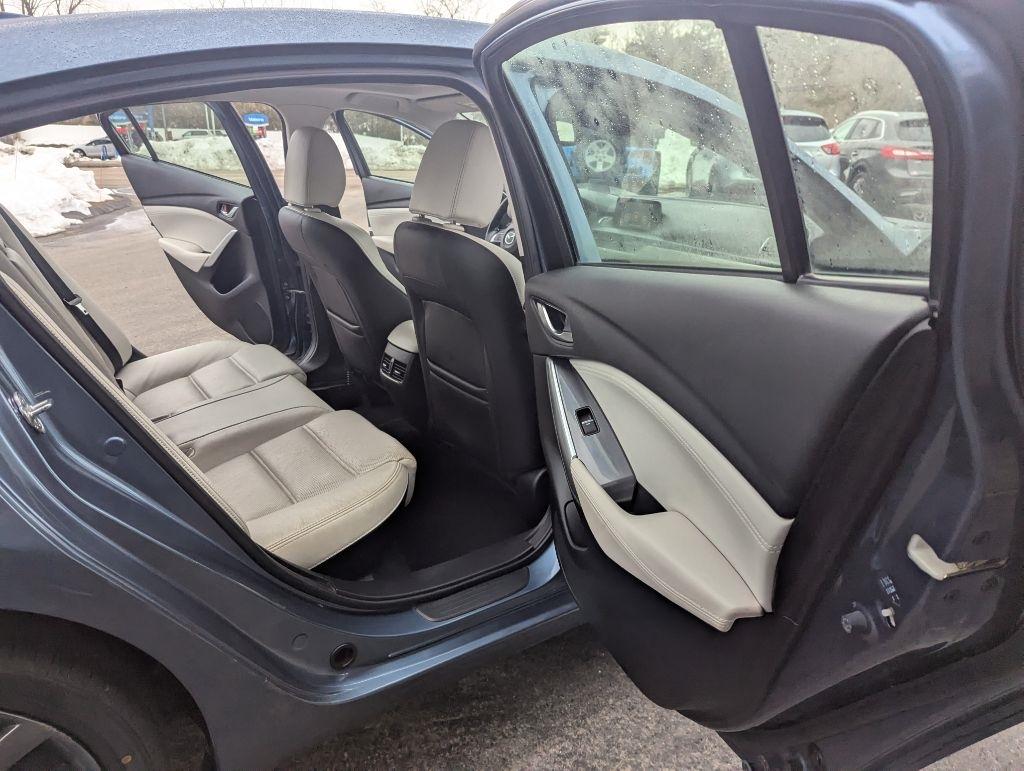 Mazda MAZDA6 i Grand Touring 2016