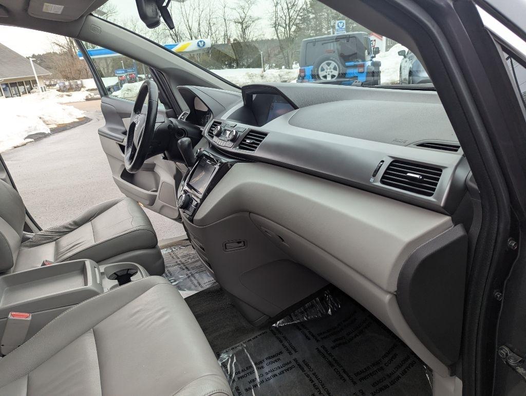 Honda Odyssey Touring 2015