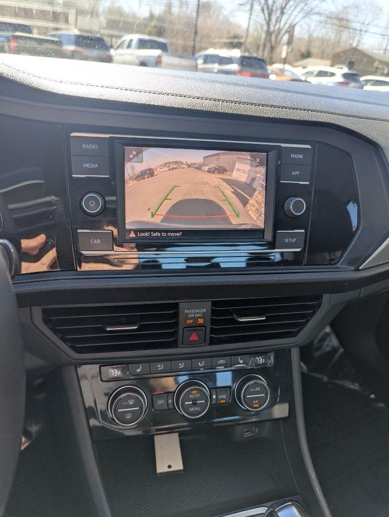 Volkswagen Jetta 1.4T S 8A 2019