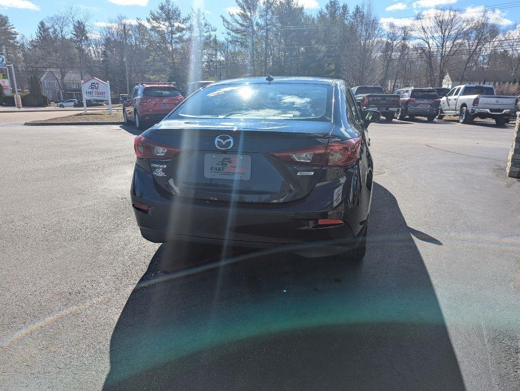 Mazda MAZDA3 s Grand Touring MT 4-Door 2015