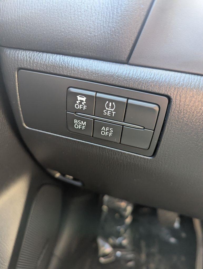 Mazda MAZDA3 s Grand Touring MT 4-Door 2015