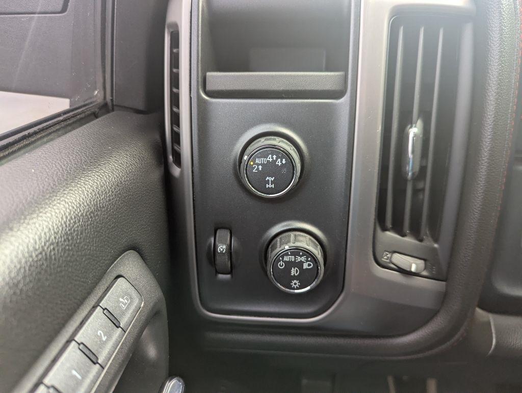 GMC Sierra 1500 SLT Crew Cab Long Box 4WD 2017