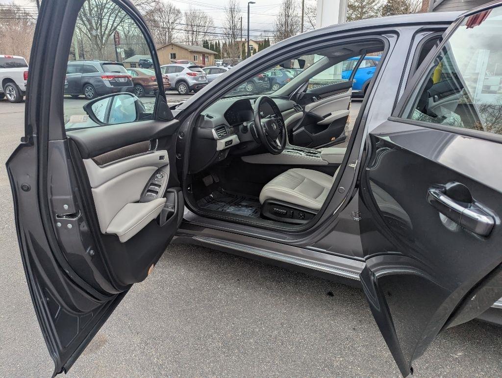 Honda Accord Touring 2.0T 10A 2018