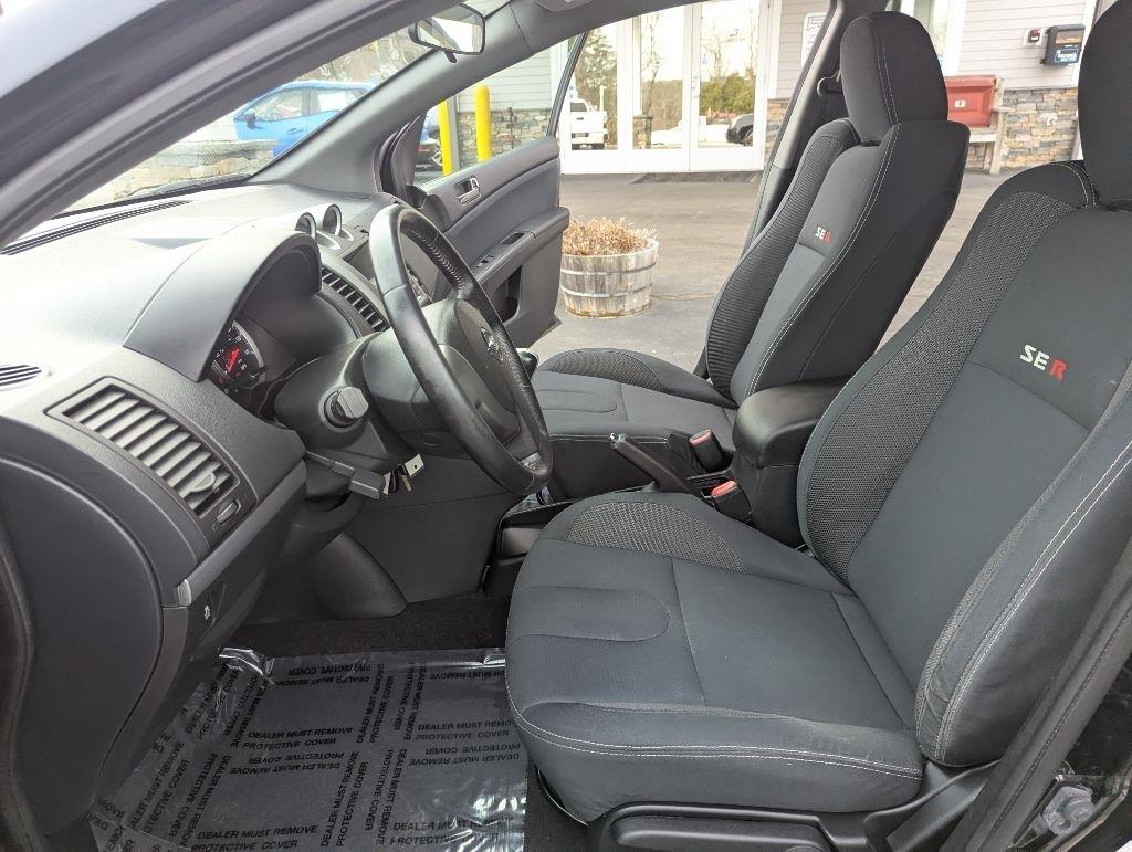 Nissan Sentra SE-R Spec V 2012