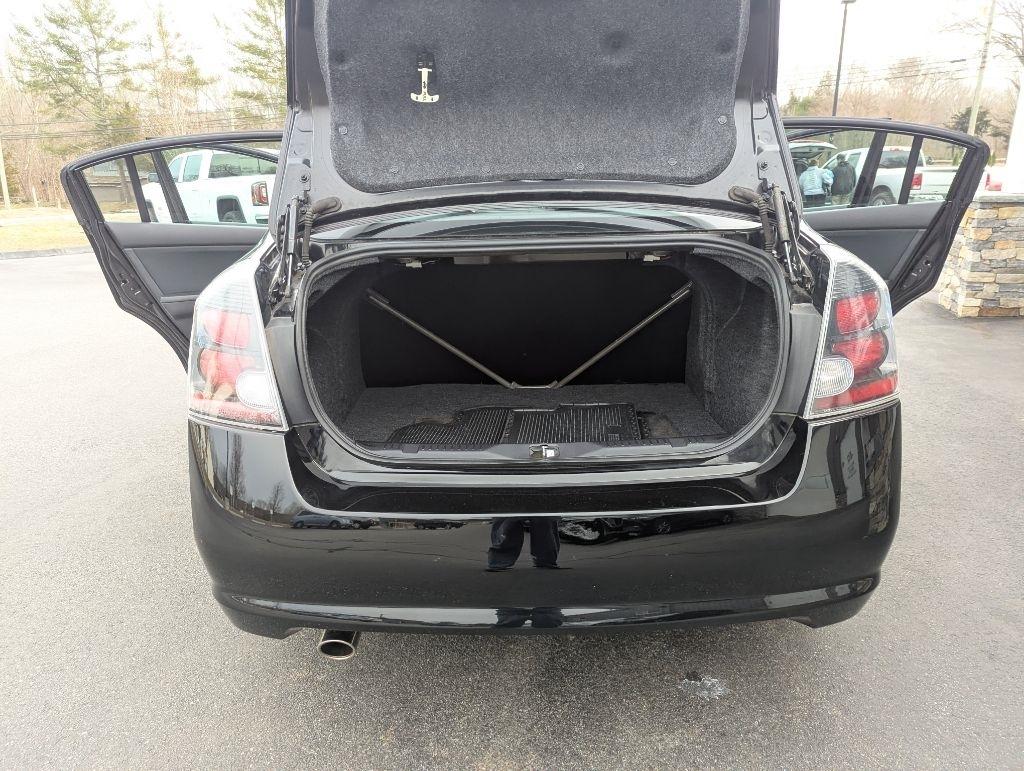 Nissan Sentra SE-R Spec V 2012