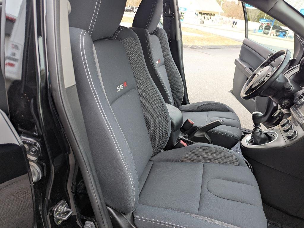 Nissan Sentra SE-R Spec V 2012