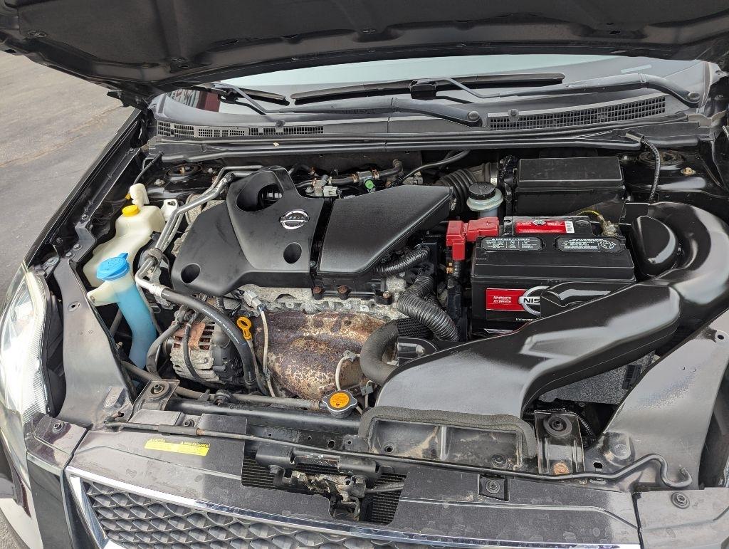 Nissan Sentra SE-R Spec V 2012