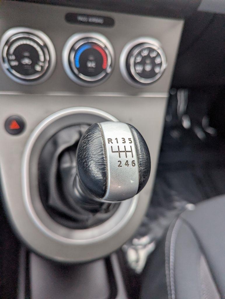 Nissan Sentra SE-R Spec V 2012