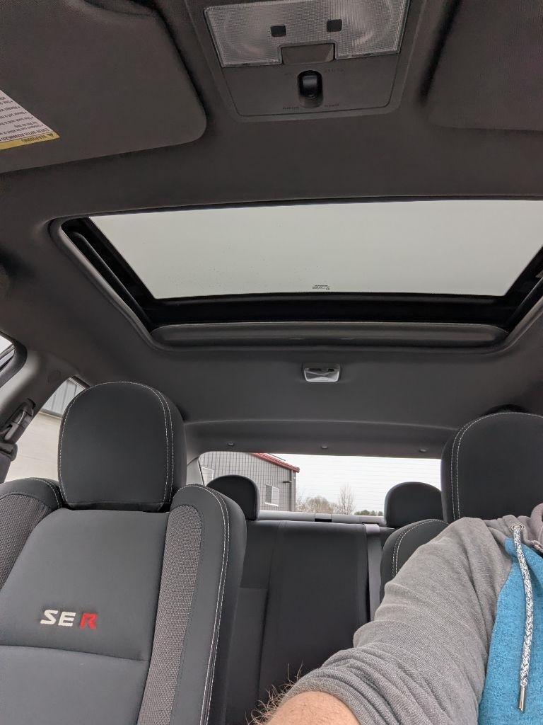 Nissan Sentra SE-R Spec V 2012