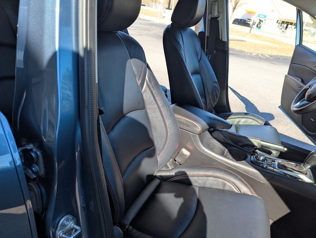 Mazda MAZDA3 I Grand Touring AT 4-Door 2014