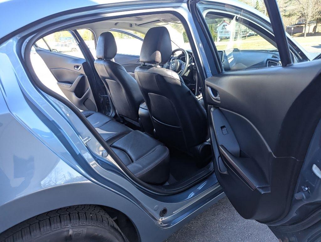 Mazda MAZDA3 I Grand Touring AT 4-Door 2014