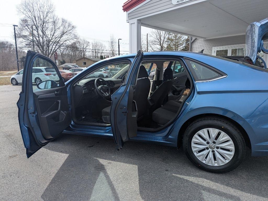 Volkswagen Jetta 1.4T S 8A 2019