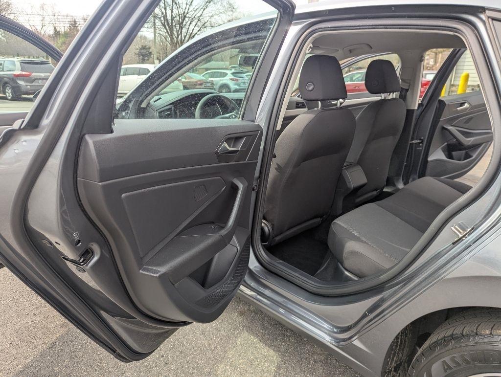 Volkswagen Jetta 1.4T S 8A 2021