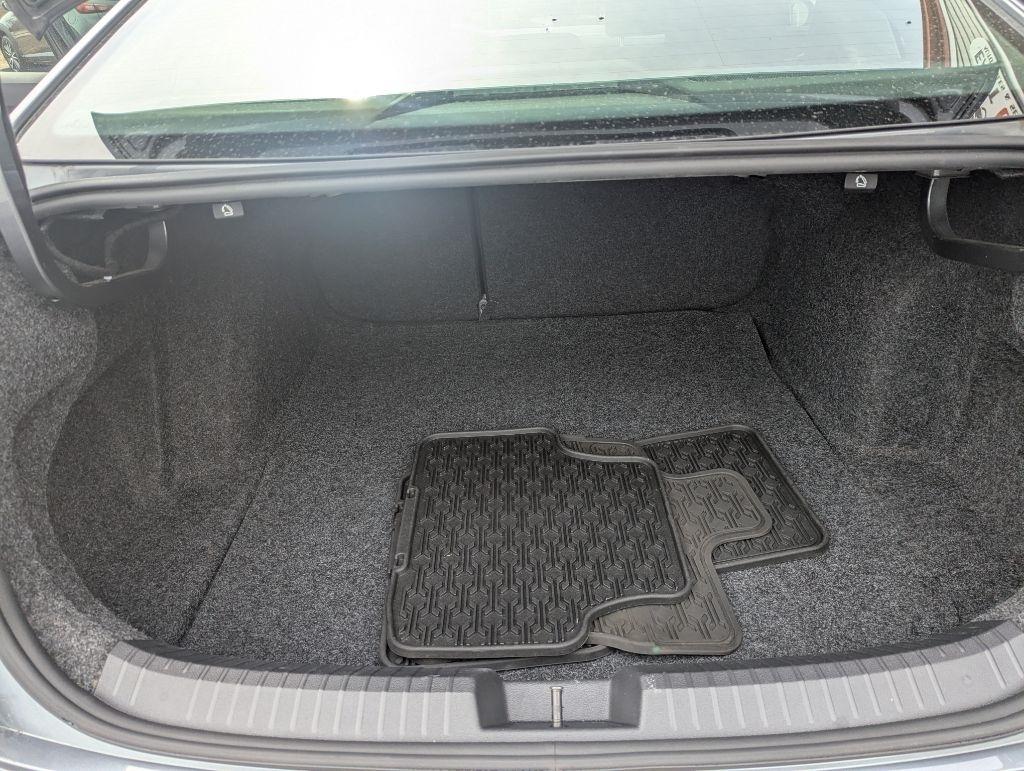 Volkswagen Jetta 1.4T S 8A 2021