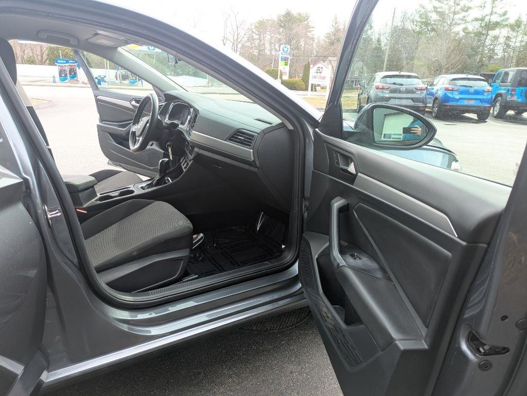 Volkswagen Jetta 1.4T S 8A 2021