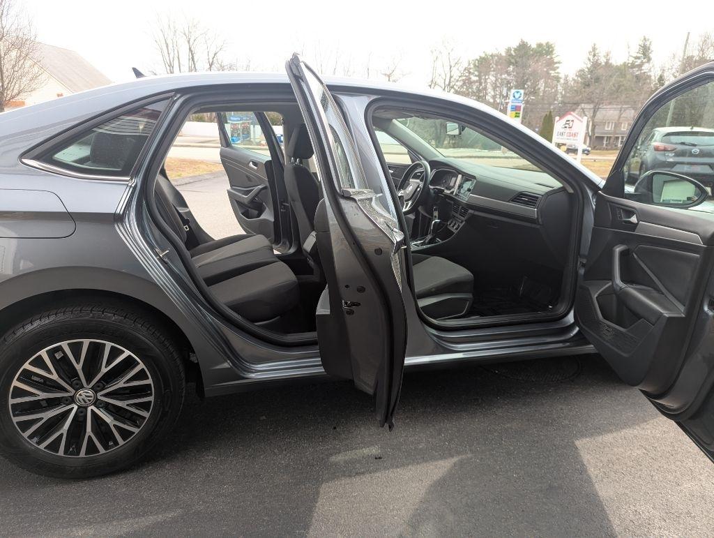 Volkswagen Jetta 1.4T S 8A 2021