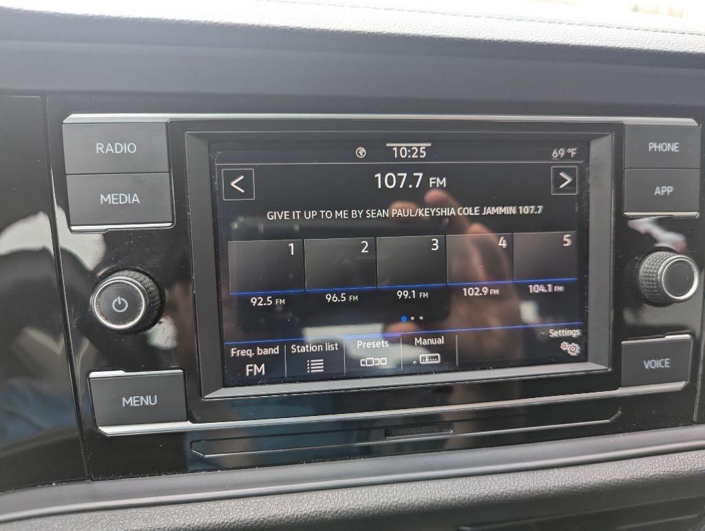 Volkswagen Jetta 1.4T S 8A 2021