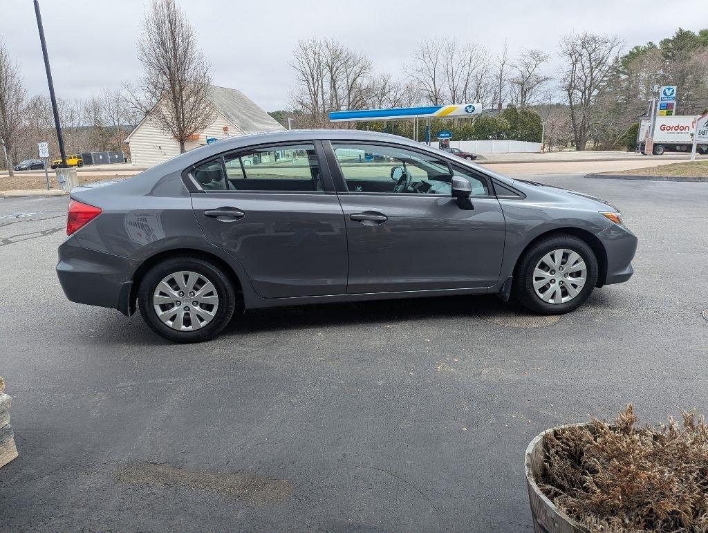 Honda Civic LX Sedan 5-Speed AT 2012