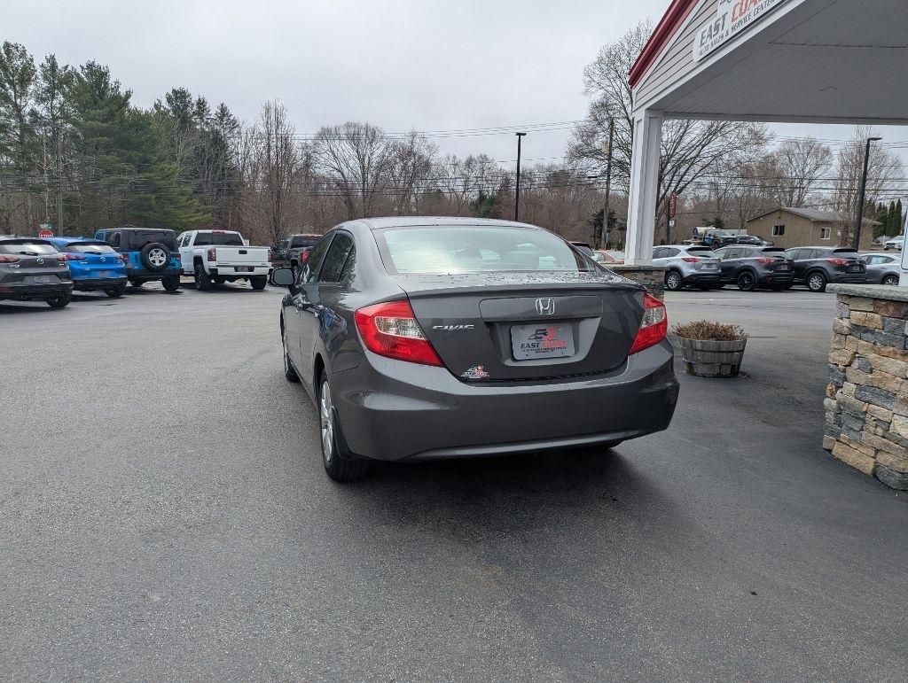 Honda Civic LX Sedan 5-Speed AT 2012