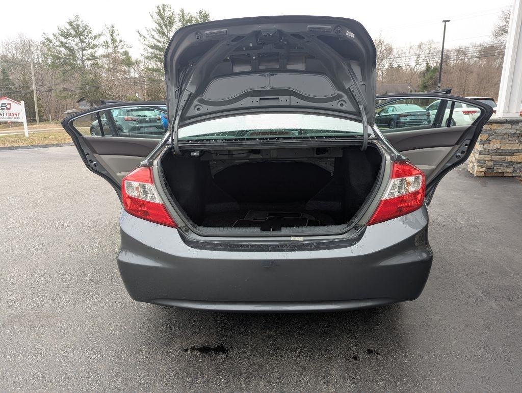 Honda Civic LX Sedan 5-Speed AT 2012