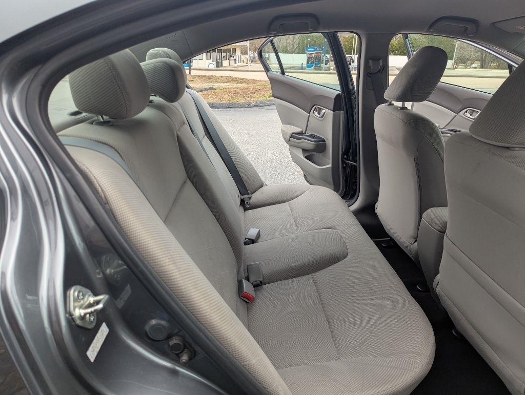 Honda Civic LX Sedan 5-Speed AT 2012