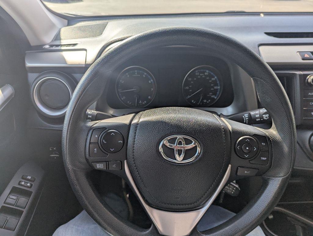 Toyota RAV4 LE AWD 2018