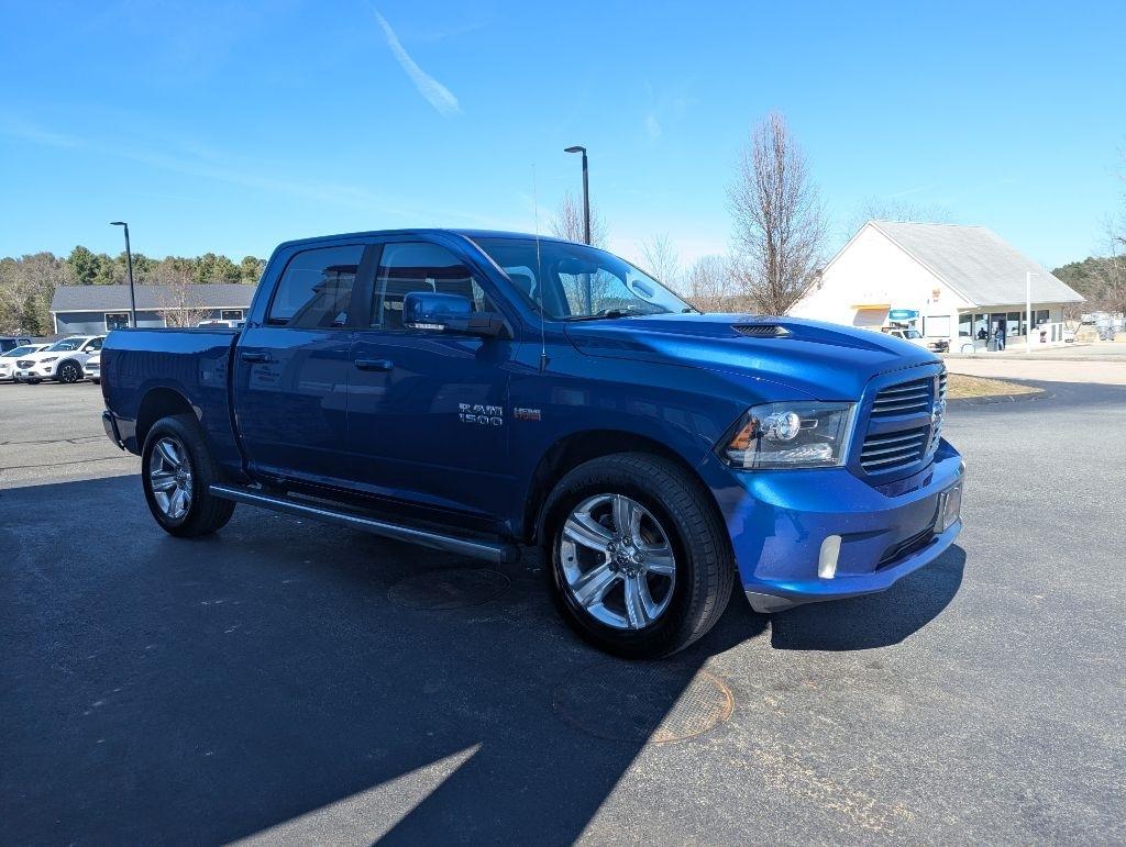 RAM 1500 Sport Crew Cab SWB 4WD 2016