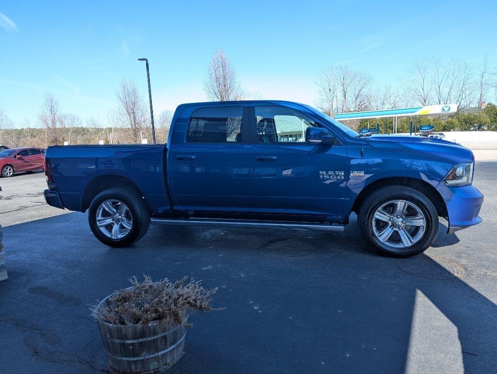 RAM 1500 Sport Crew Cab SWB 4WD 2016