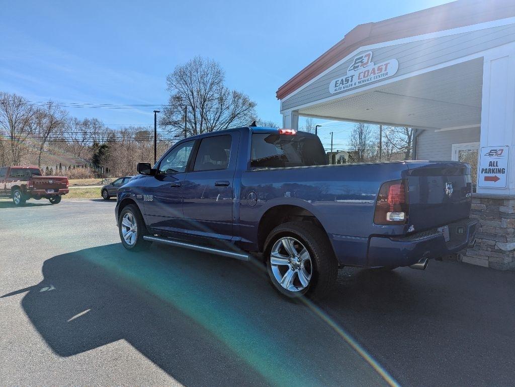 RAM 1500 Sport Crew Cab SWB 4WD 2016
