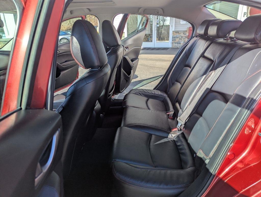 Mazda MAZDA3 I Grand Touring AT 4-Door 2015