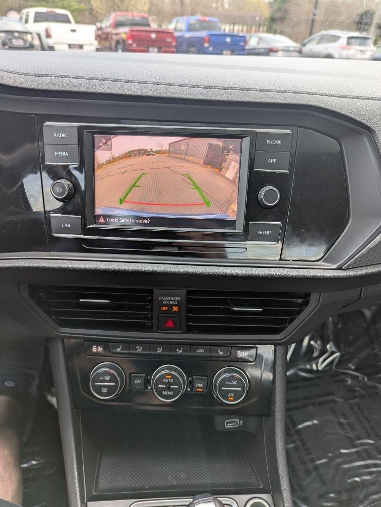 Volkswagen Jetta 1.4T S 8A 2019