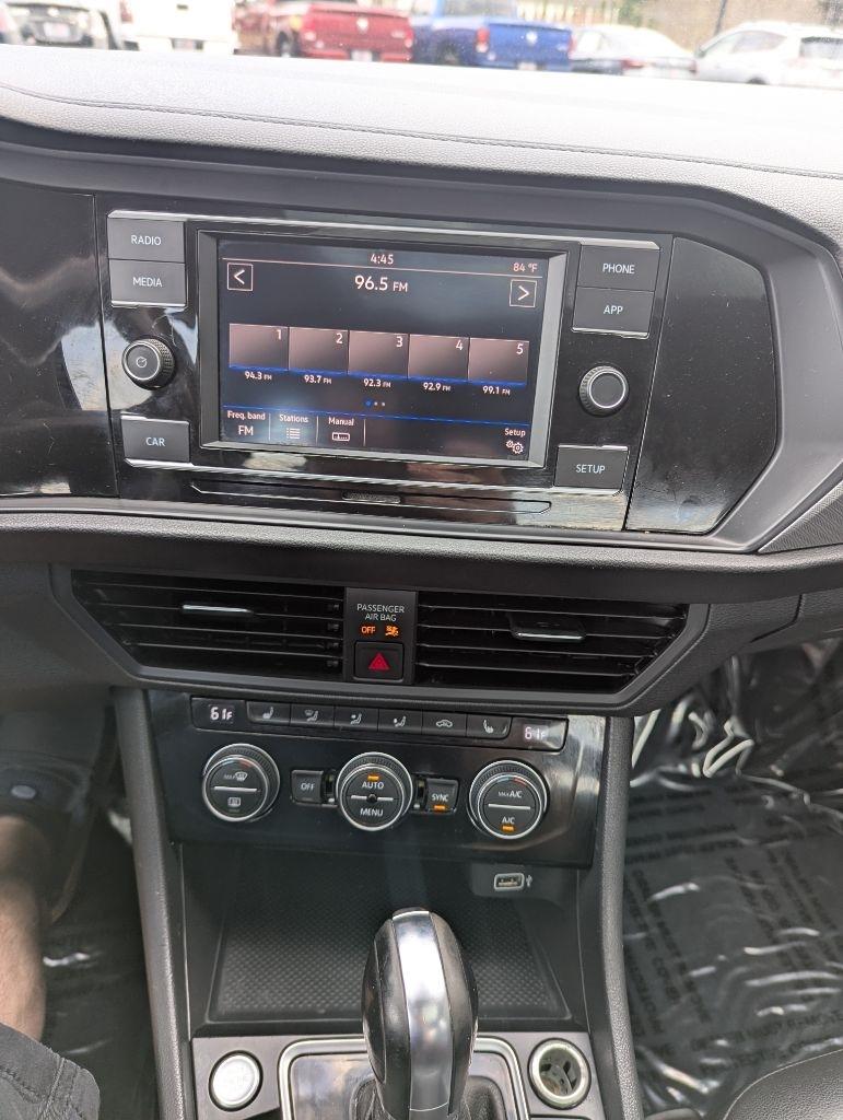 Volkswagen Jetta 1.4T S 8A 2019