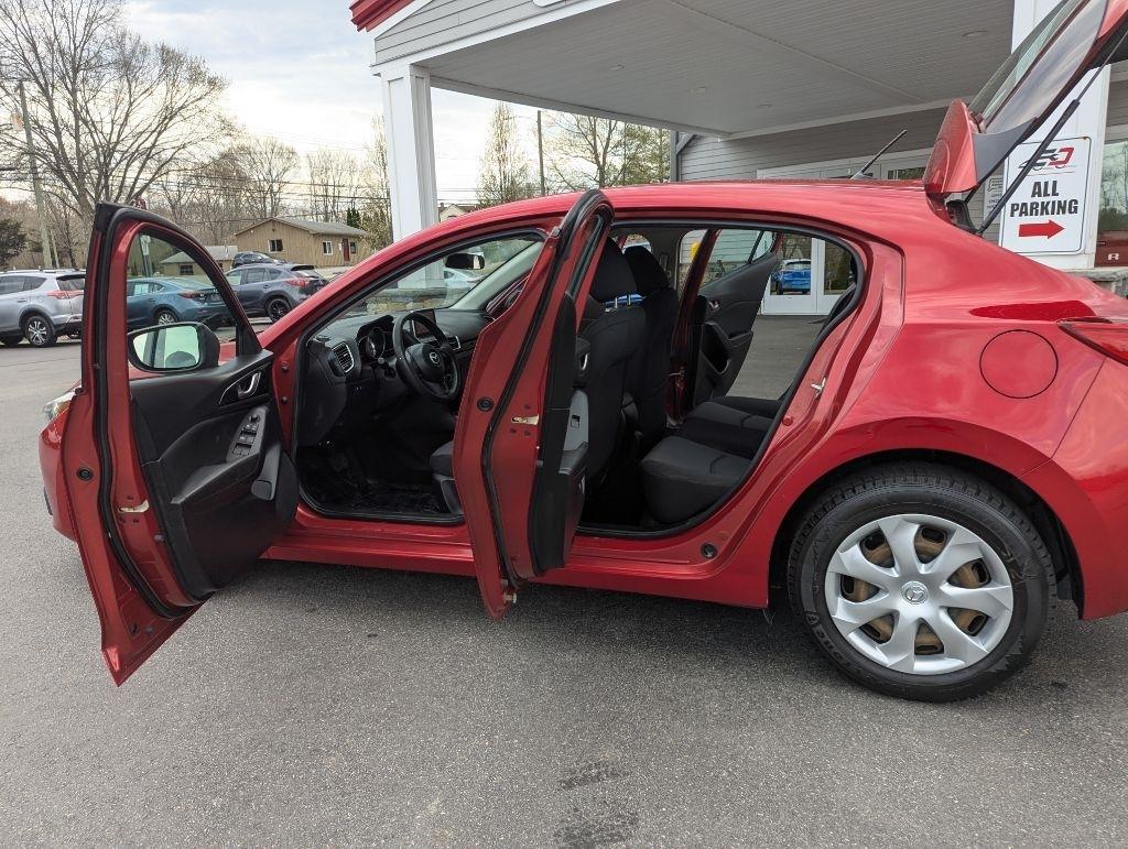 Mazda MAZDA3 i Sport AT 4-Door 2016