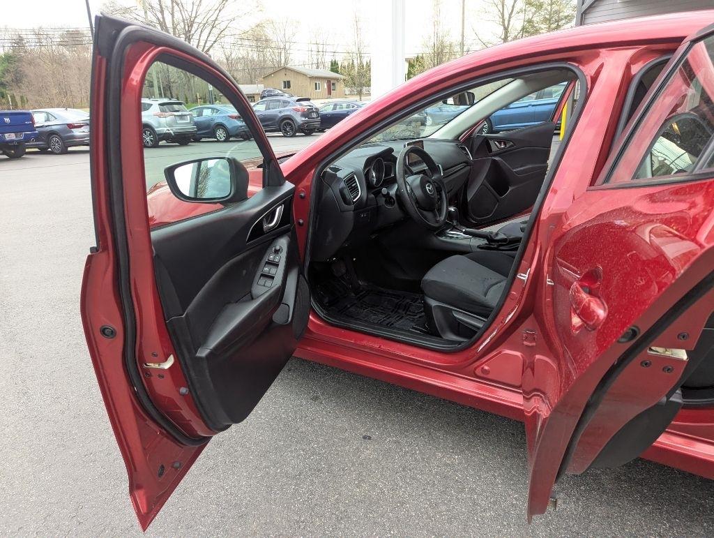 Mazda MAZDA3 i Sport AT 4-Door 2016