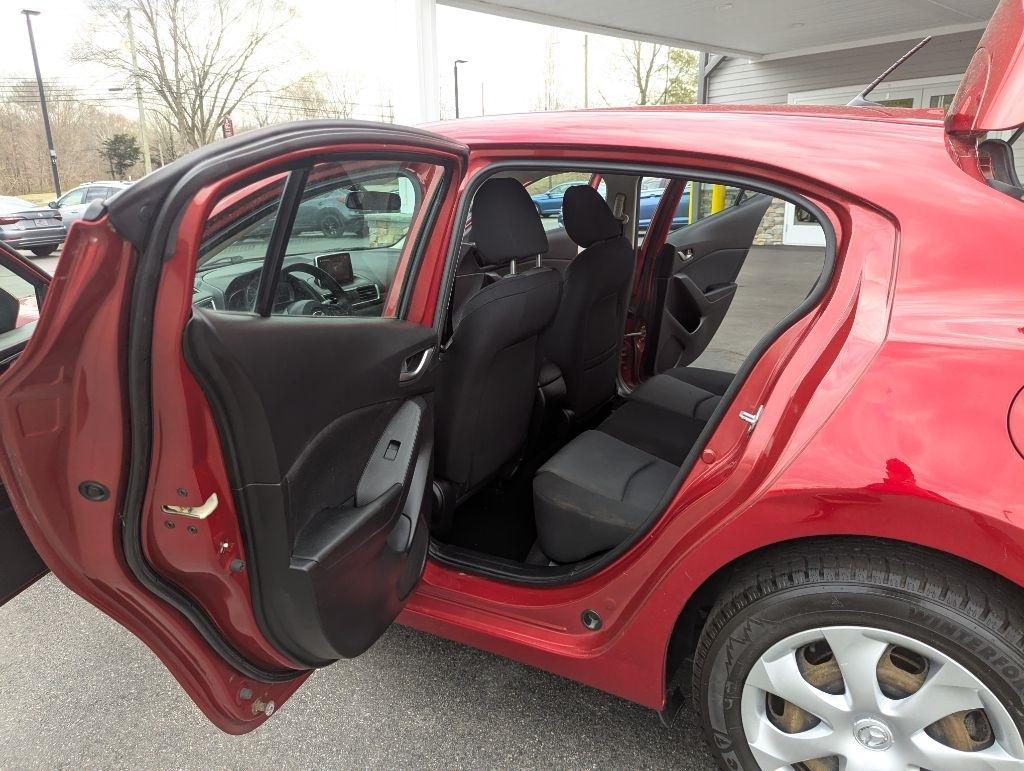 Mazda MAZDA3 i Sport AT 4-Door 2016